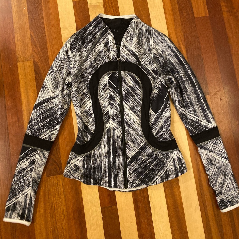Lululemon zip up jacket